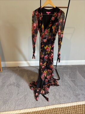 Betsy Johnson floral wrap dress